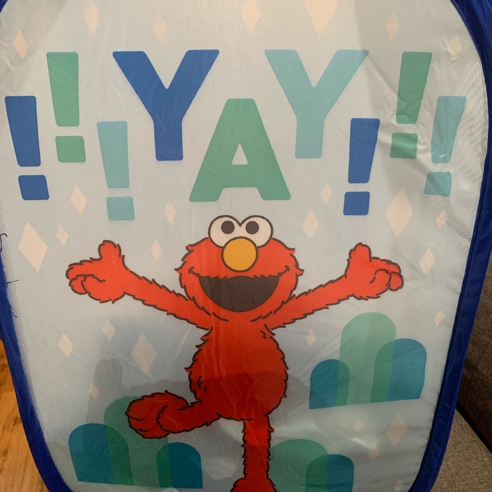 Elmo pop up hamper